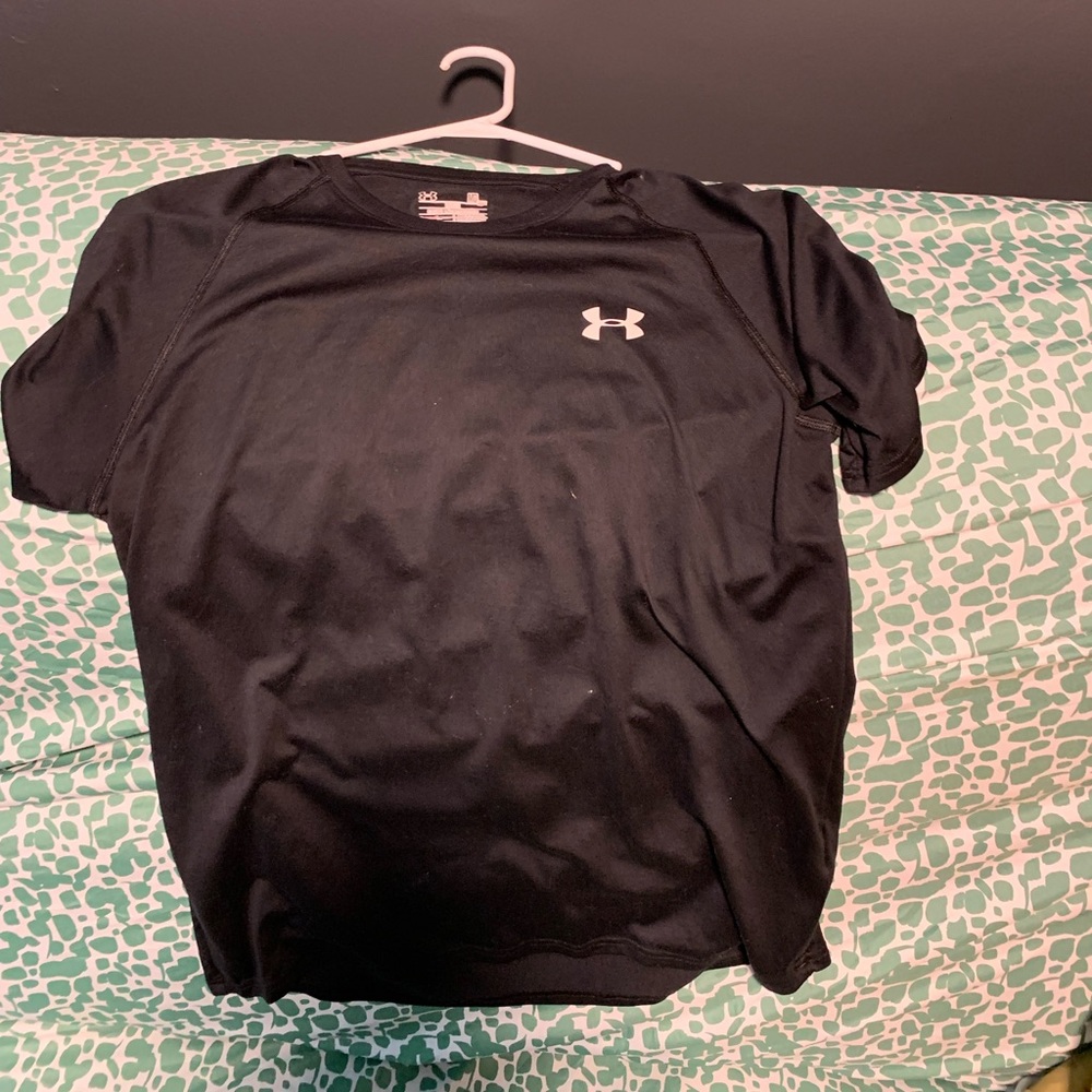 Under armor black T-shirt.